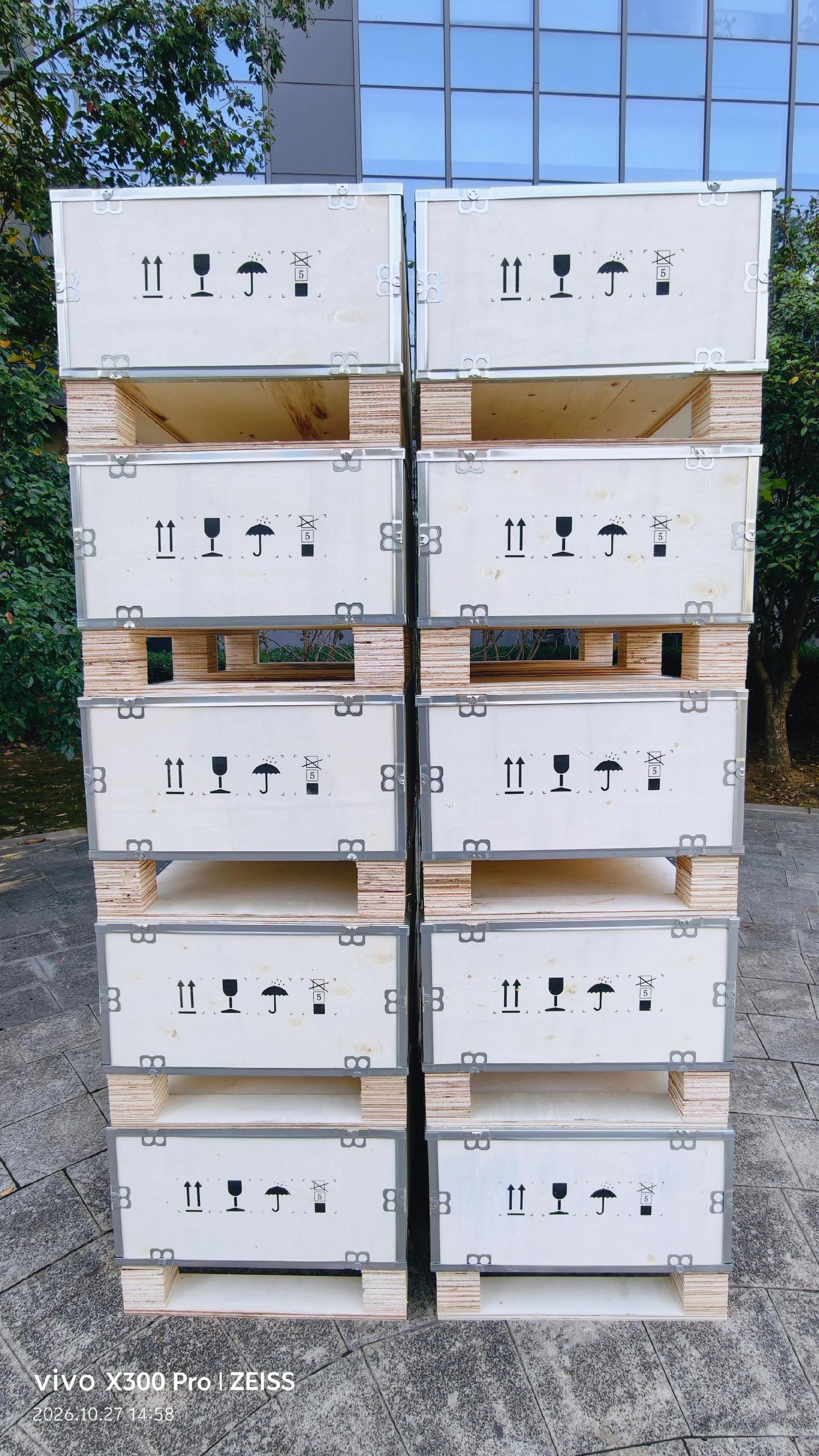 Plywood Crate vs Solid Wood Crate: Which Saves More on Freight?